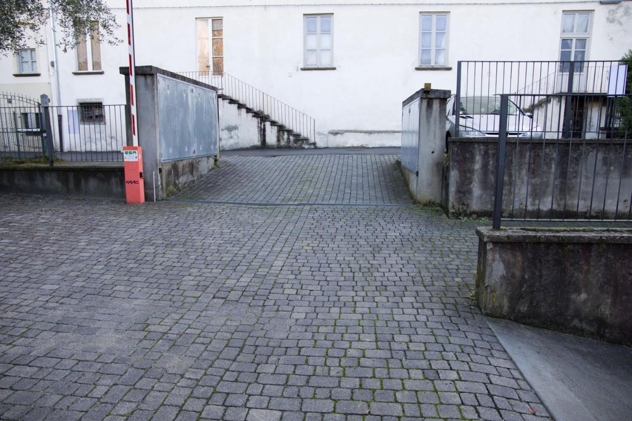 Appartamento Con Giardino E Parcheggio Privato Bellagio Luaran gambar
