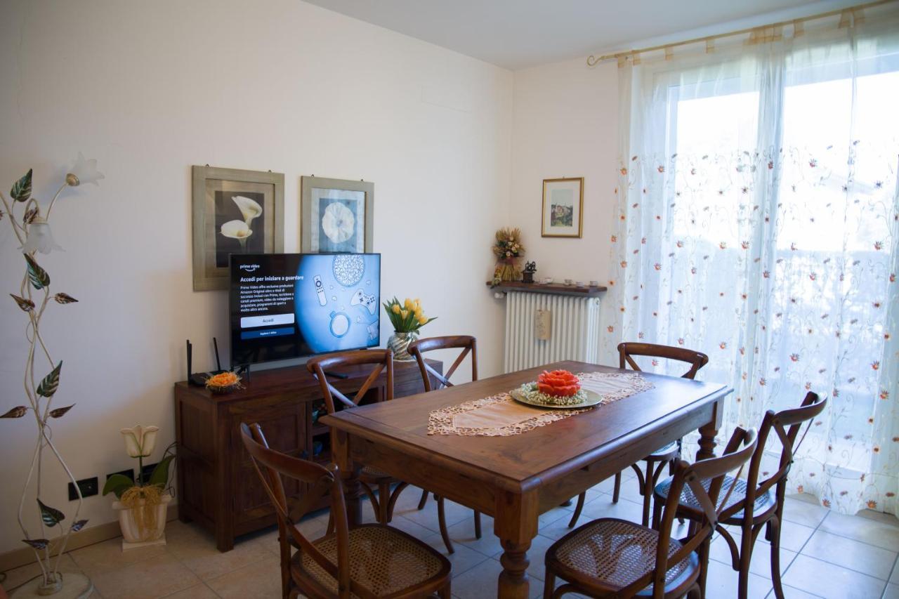 Appartamento Con Giardino E Parcheggio Privato Bellagio Luaran gambar