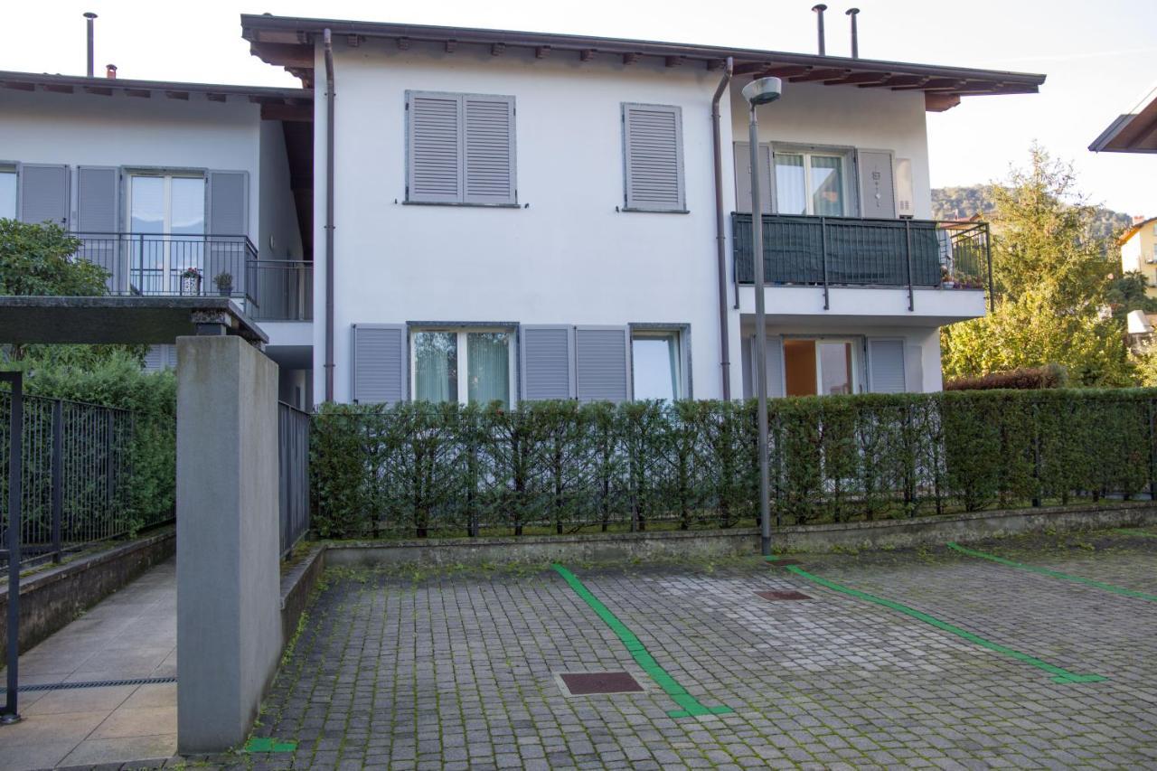 Appartamento Con Giardino E Parcheggio Privato Bellagio Luaran gambar